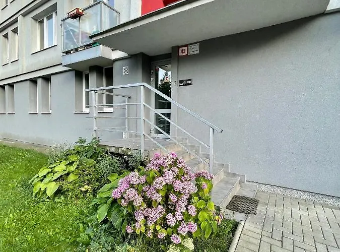 Cozy Self Check-in In Vibrant Ruzinov Area, Komarnicka 42, Appartement