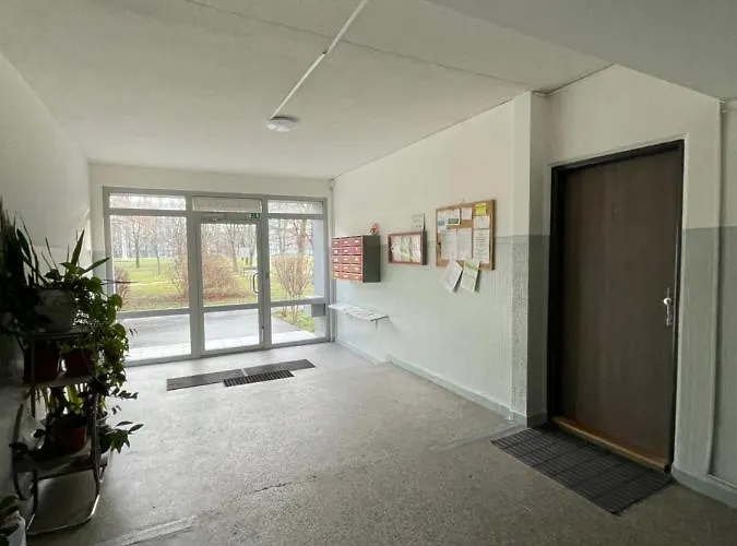 Cozy Self Check-in In Vibrant Ruzinov Area, Komarnicka 42, *