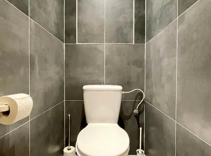 Cozy Self Check-in In Vibrant Ruzinov Area, Komarnicka 42, *