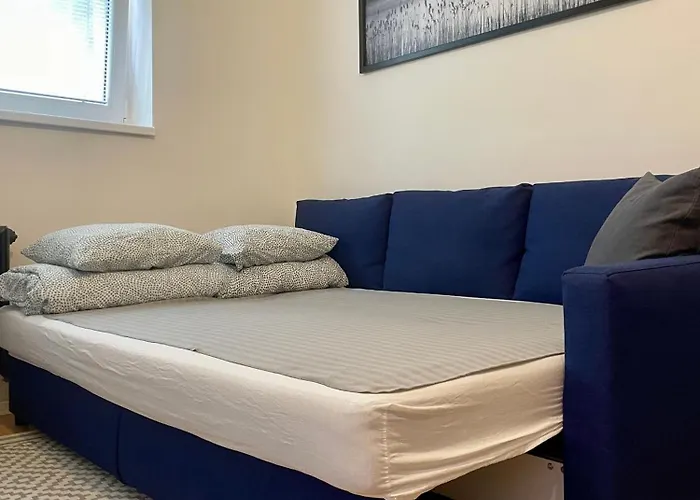 Apartment Cozy Self Check-in In Vibrant Ruzinov Area, Komarnicka 42, Pressburg